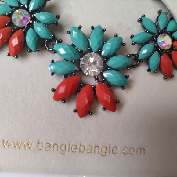 Amrita Singh ANNIE Turquoise & Coral Daisy Necklace - Picture 4 of 9